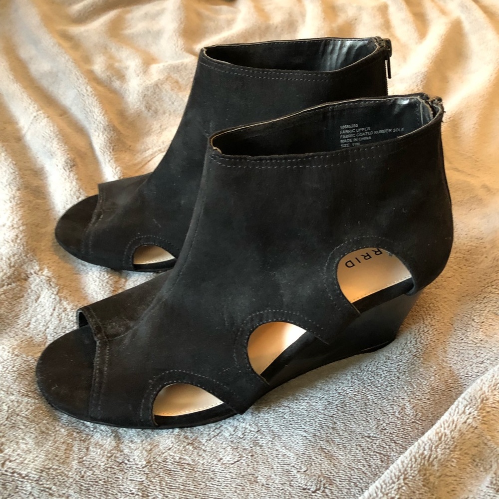 Size 11 black covered wedge black heel and cutouts